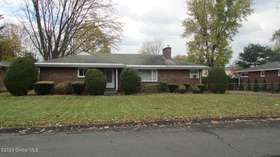 170 Hollywood Ave, Albany, NY 12209 - photo 1