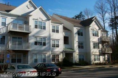 12461 Hayes Ct unit 104, Fairfax, VA 22033 - photo 1