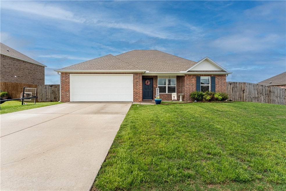 1381 General Fagan Dr, Prairie Grove, AR 72753 - photo 1