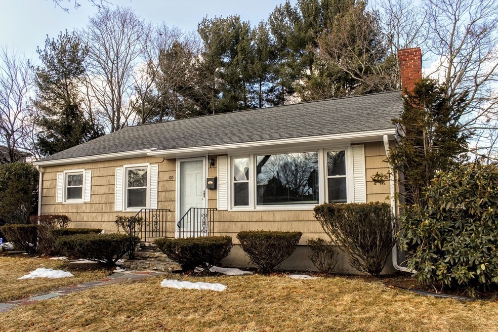 105 Cohasset St, Worcester, MA 01604 - photo 1