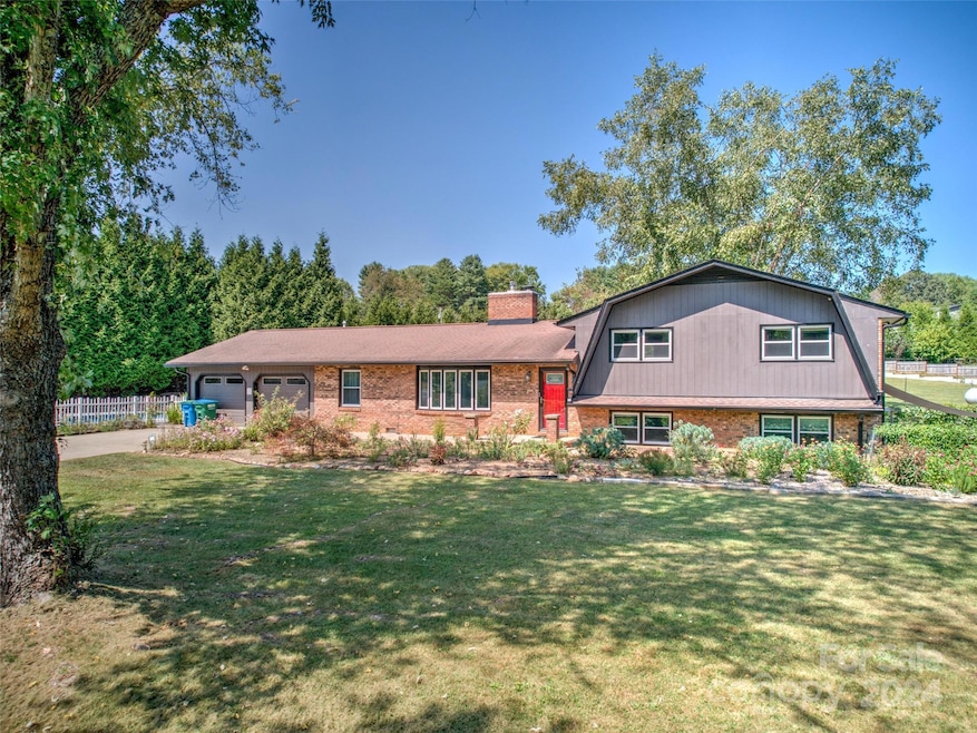 106 Turkey Creek Rd, Leicester, NC 28748 - photo 1