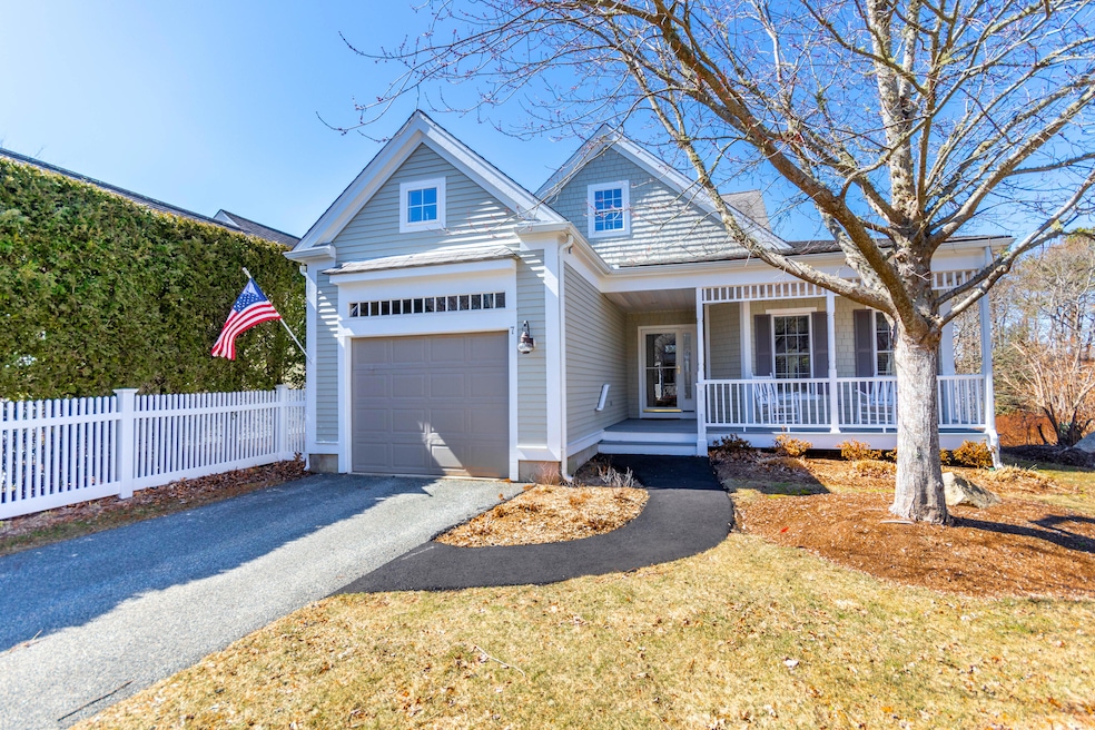 7 Hollyhock Knoll Ct, Buzzards Bay, MA 02532 - photo 1