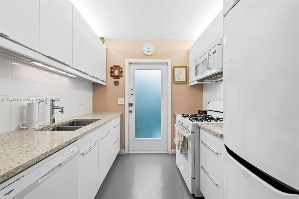 823 Jefferson Ave unit 6, Miami Beach, FL 33139 - photo 1