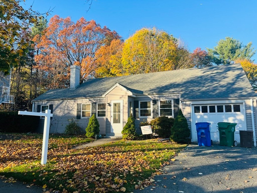 137 Warwick Rd unit 1, West Newton, MA 02465 - photo 1