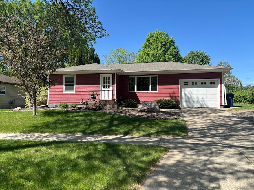 Pending $255,000 • Co-Listing Agent