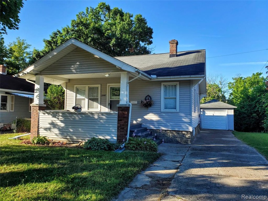 2545 Tyrone St, Flint, MI 48504 - photo 1