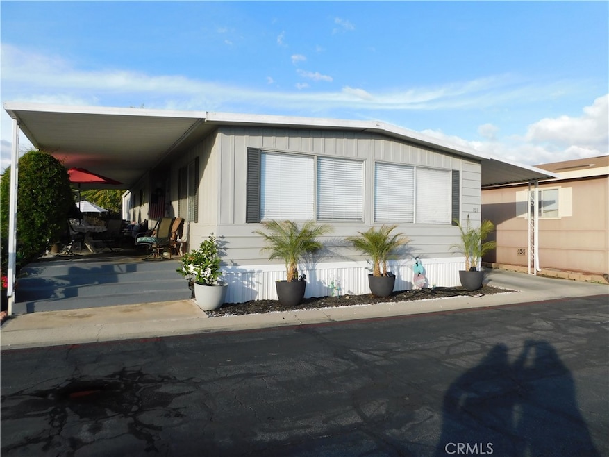 31816 Avenue E unit 101, Yucaipa, CA 92399 - photo 1