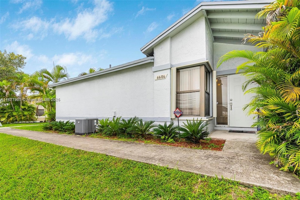 6604 SW 152nd Place unit 2604, Miami, FL 33193 - photo 1