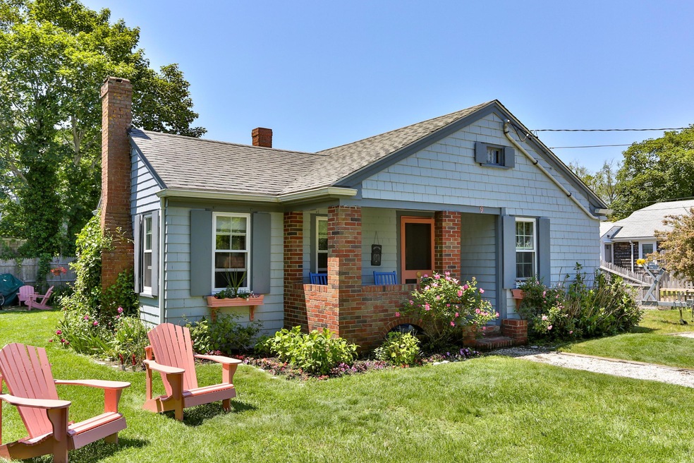 9 Dean Road