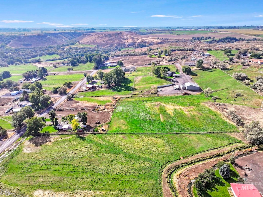 For Sale $330,000 • Co-Listing Agent