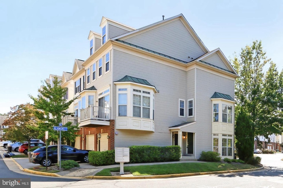 46341 Pryor Square, Sterling, VA 20165 - photo 1