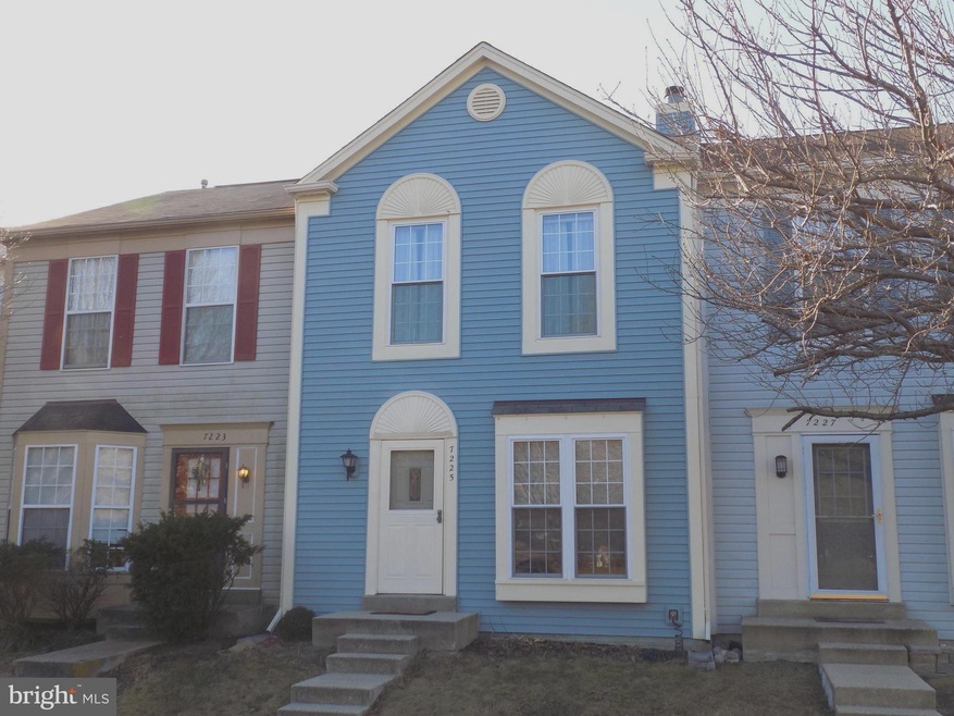 7225 Stover Dr, Alexandria, VA 22306 - photo 1