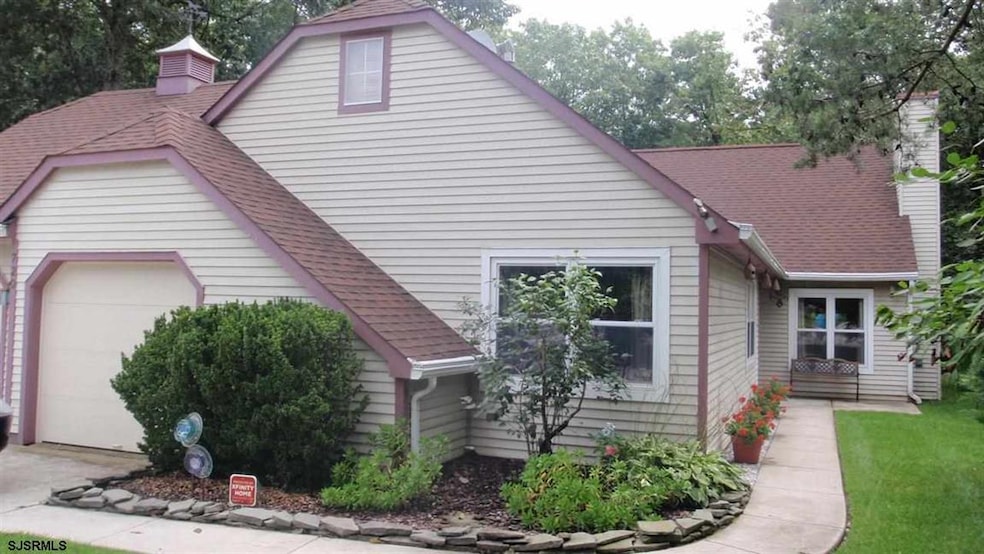 720 Falcon Crest Ct, Galloway, NJ 08205 - photo 1