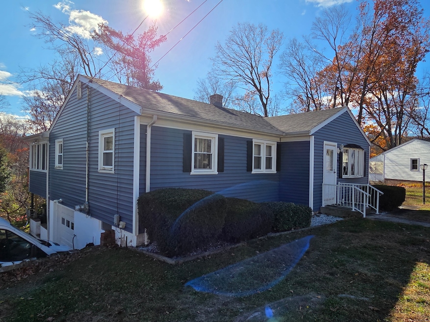 8 Circle Dr, East Haven, CT 06513 - photo 1