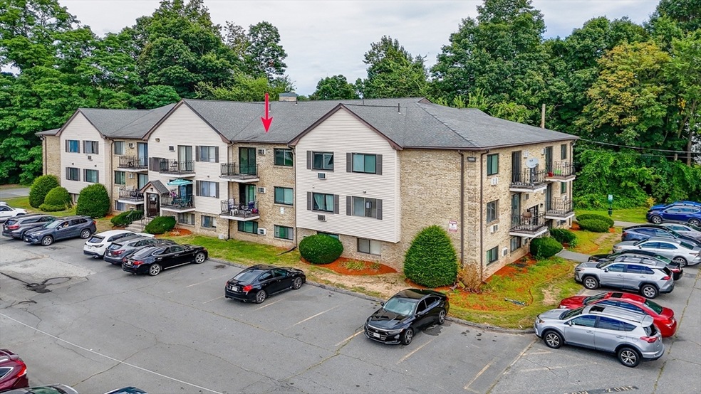 307 Pawtucket Blvd unit 23, Lowell, MA 01854 - photo 1