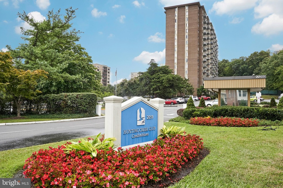 Hunting Creek Club unit 202, Alexandria, VA 22303 - photo 1