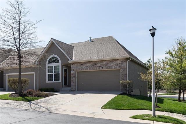 15817 W 61st St, Shawnee, KS 66217 - photo 1