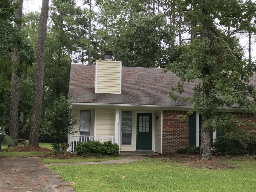 Duplex on Cul-de-Sac