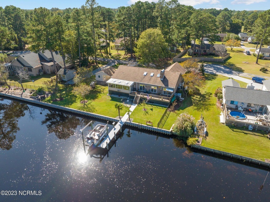 208 Outrigger Road