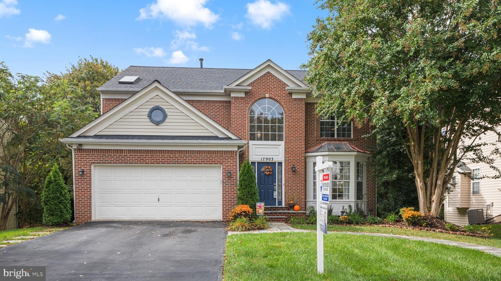 17903 Wheatridge Dr, Germantown, MD 20874 - photo 1