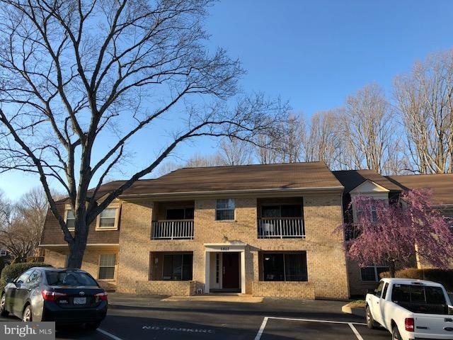 5807 Cove Landing Rd unit 303, Burke, VA 22015 - photo 1