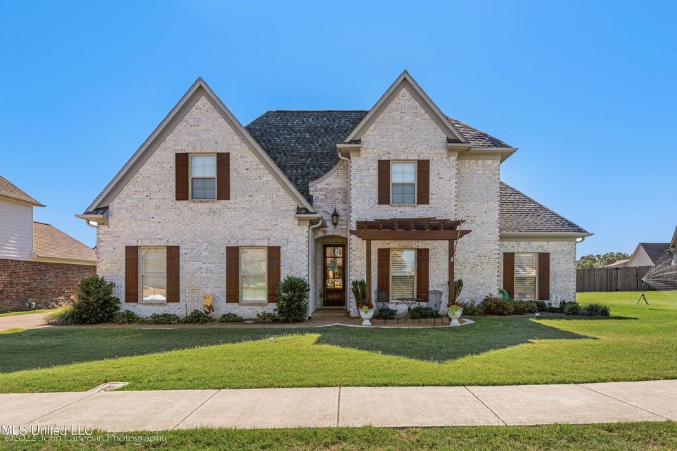 3148 East Jefferson Loop-Exterior-1