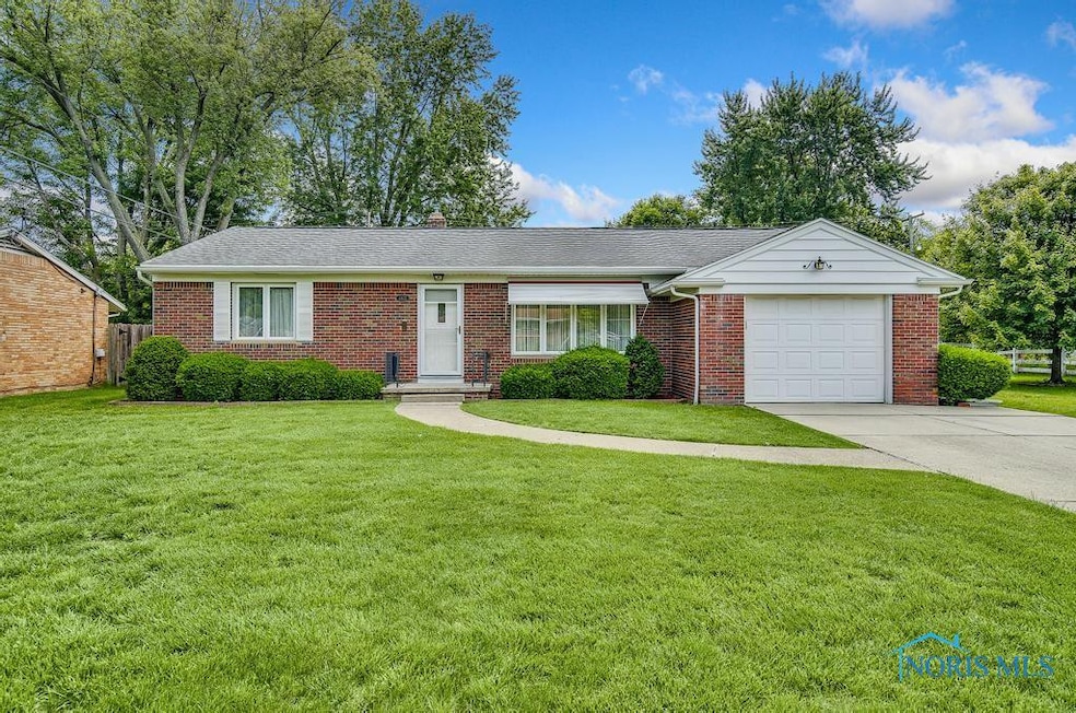 4402 Drummond Rd, Toledo, OH 43613 - photo 1