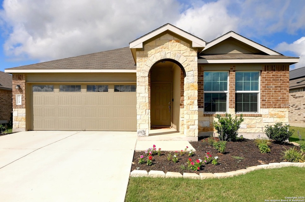 124 Escondido Cir, San Marcos, TX 78666 - photo 1