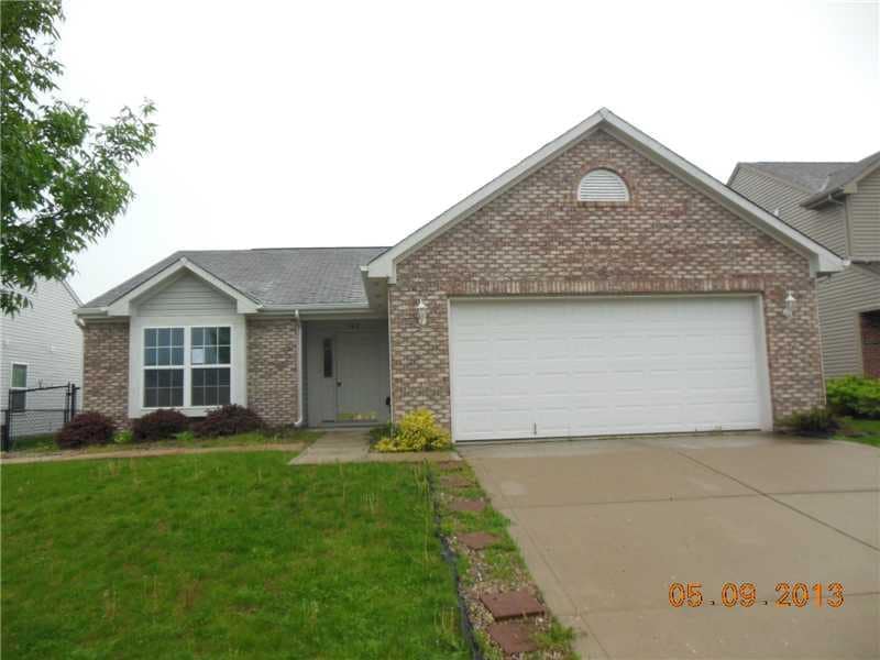 463 Pitch Pine Dr, Whiteland, IN 46184 - photo 1