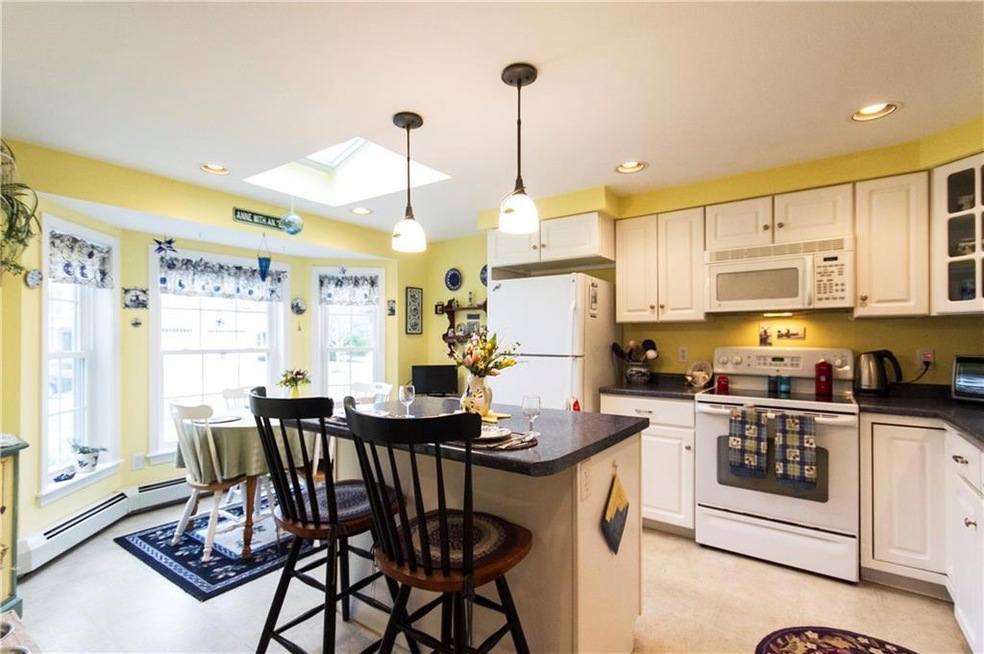 10 Sterling Dr, Kennebunk, ME 04043 - photo 1