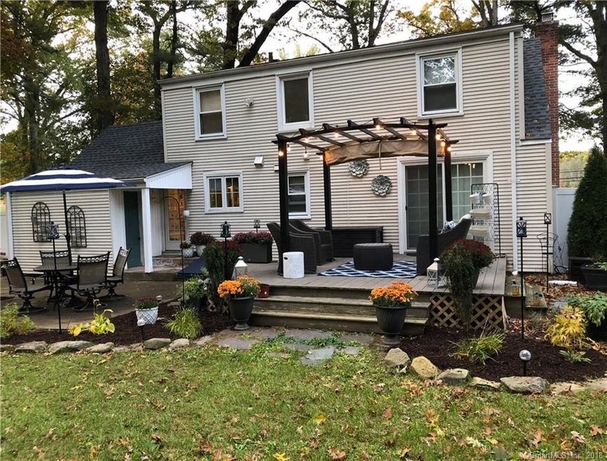 394 Neipsic Rd, Glastonbury, CT 06033 - photo 1