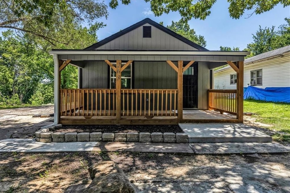 Pending $128,500 • Co-Listing Agent