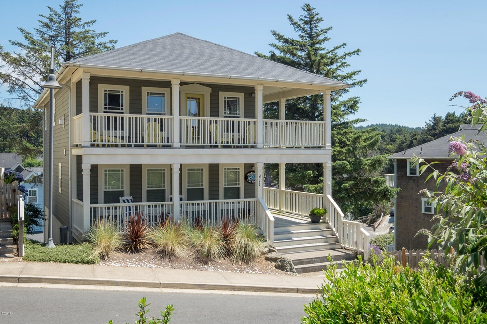 2742 SW Anchor Ave, Lincoln City, OR 97367 - photo 1