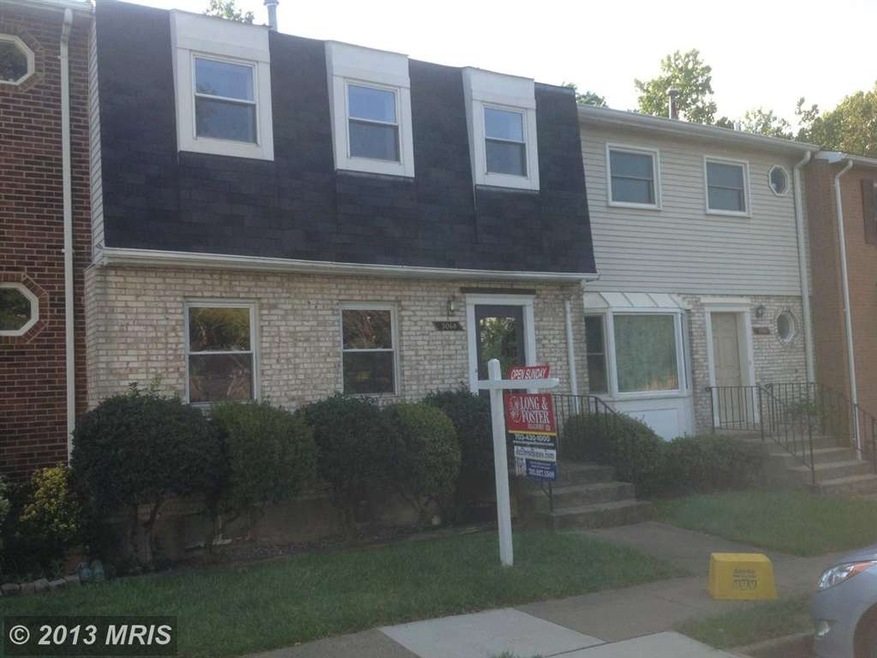 3068 Winter Pine Ct, Fairfax, VA 22031 - photo 1