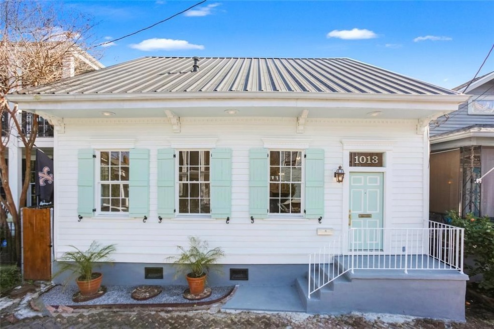 1013 Third St, New Orleans, LA 70130 - photo 1