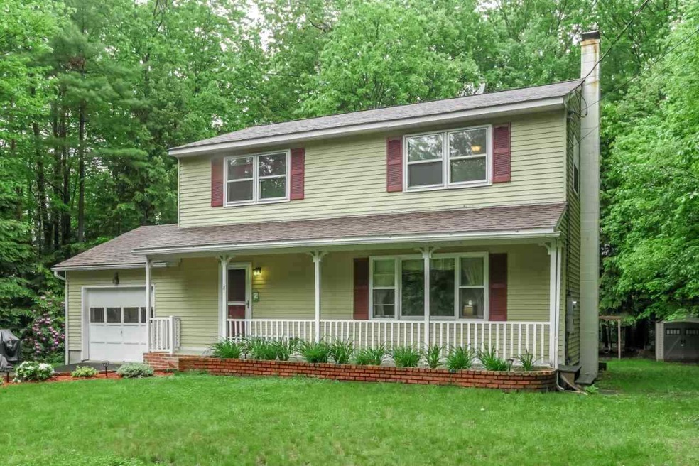 8 Sprucewood Dr, Rochester, NH 03867 - photo 1