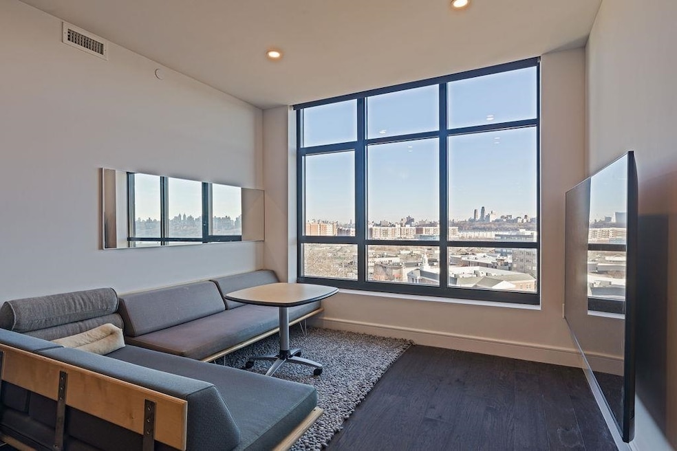 Solaia unit 906, North Bergen, NJ 07047 - photo 1