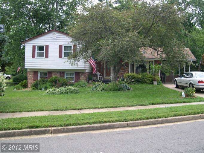 5024 Chanticleer Ave, Annandale, VA 22003 - photo 1