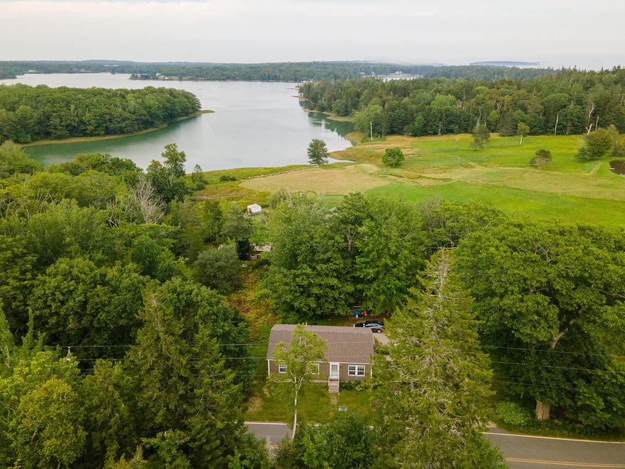 197 Watermas Beach Road South Thomaston