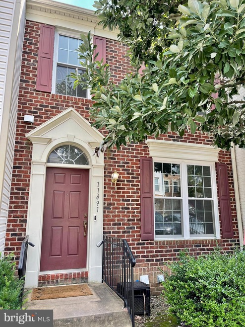 11491 Heritage Commons Way, Reston, VA 20194 - photo 1