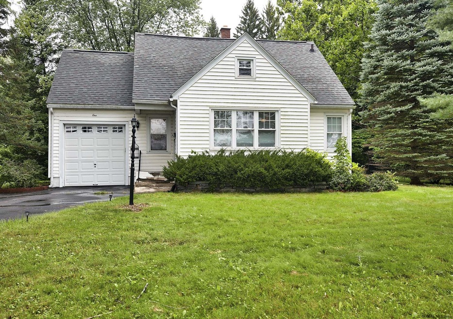 1 Brockley Dr, Delmar, NY 12054 - photo 1