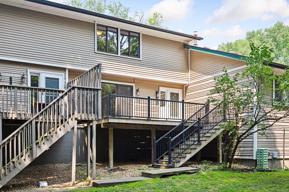 15659 27th Ave N, Plymouth, MN 55447 - photo 1