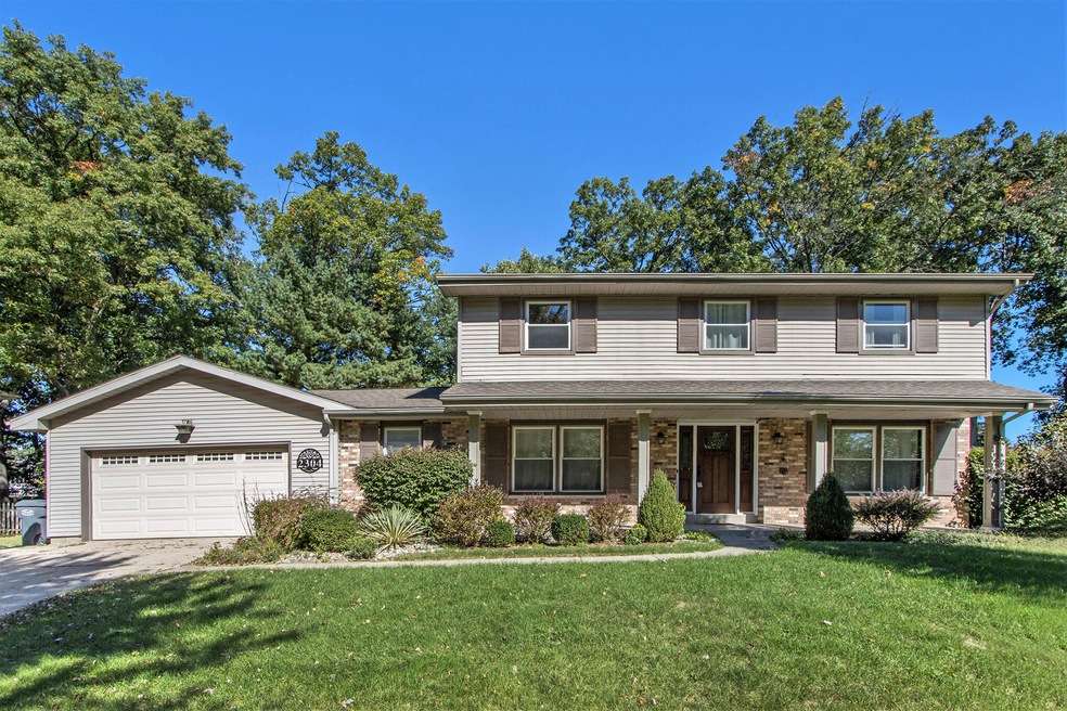 2304Hickory