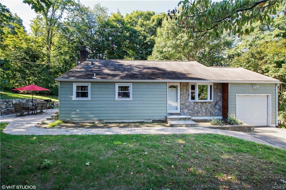 1 Mac Arthur Blvd, Cortlandt Manor, NY 10567 - photo 1