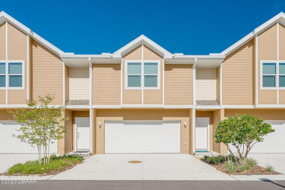 For Sale $575,000 • Co-Listing Agent