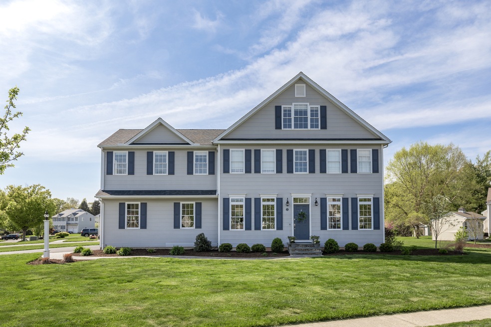 5 Dana Blvd, Wallingford, CT 06492 - photo 1