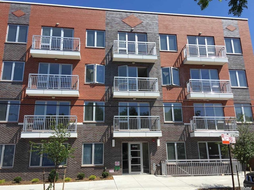 32-15 Leavitt St unit 1C, Flushing, NY 11354 - photo 1