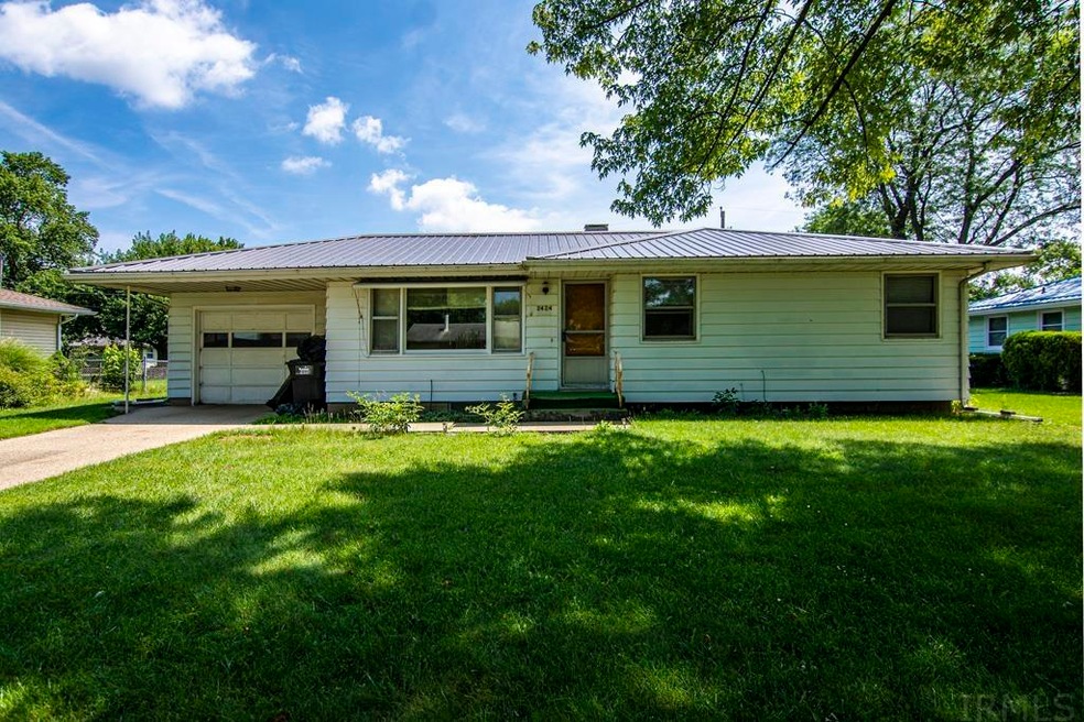 2424 Chippewa Dr, Elkhart, IN 46517 - photo 1