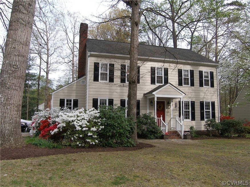 Welcome to 819 Watch Hill Road  Midlothian, VA  23114 Located in Walton Park/Area 62/Chesterfield County! Walton Park is located in the Heart of the Village of Midlothian & the Midlothian HS District!