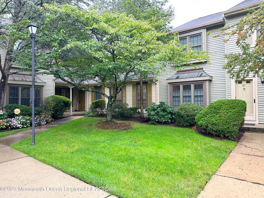 39 Winchester Ct unit 39, Matawan, NJ 07747 - photo 1